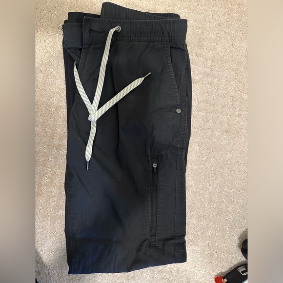 Vuori Ripstop pants in Charcoal, XS. Great used condition. - Picture 2 of 6